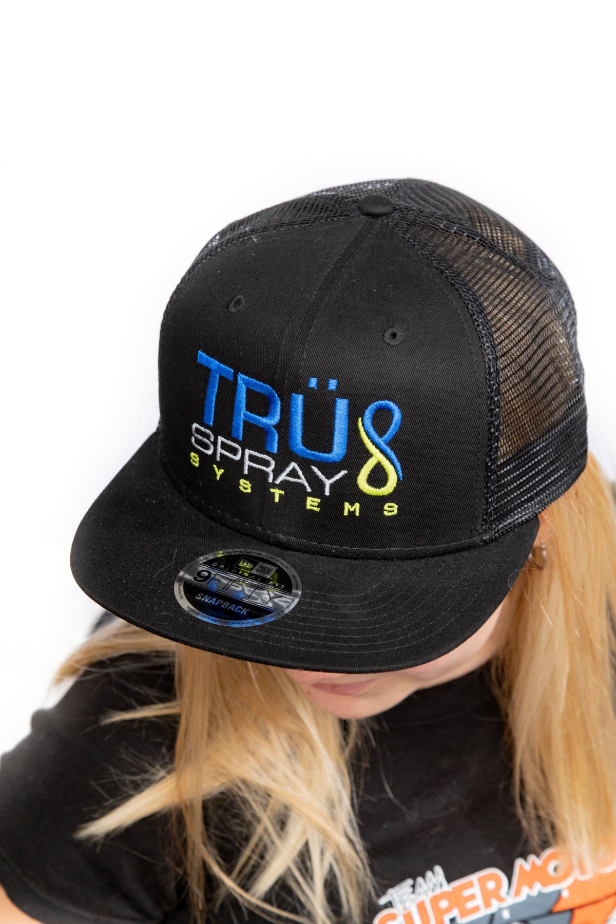 Snapback Hat Model NEW ERA 9FIFTY SNAPBACK CUSTOM LOGO EMBROIDERED HAT – TRÜ Spray Systems